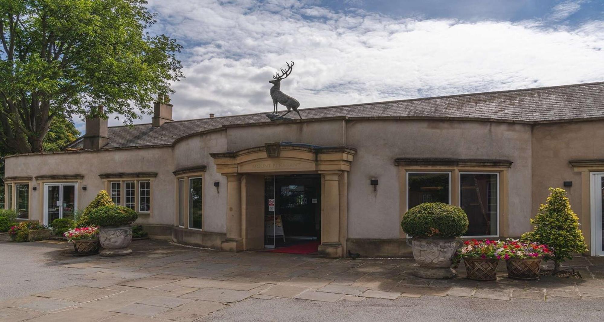 Hotel Western Premier Mount Pleasant 4*